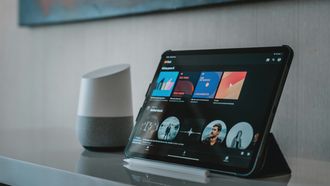 YouTube Music krijgt een nieuwe functie die het vinden van muziek binnen je afspeellijsten veel makkelijker maakt.