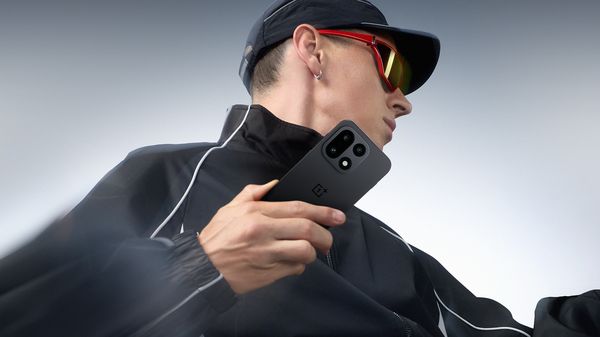 OnePlus 15 onthuld: sneller, slimmer en compleet vernieuwd