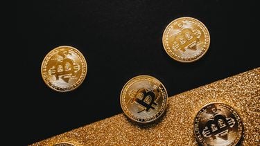 Bitcoin crypto cryptocoins cryptocurrency