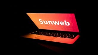 Reisorganisatie Sunweb is getroffen door een cyberaanval. Gestolen gegevens van klanten werden gebruikt voor oplichting.