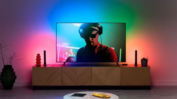 Philips komt met goedkoper alternatief voor Hue dat je smart-tv beter maakt