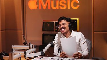 apple music dj