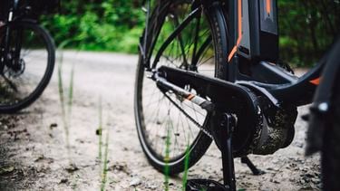 Waarom elektrische fietsen moeilijker zijn te repareren dan je denkt