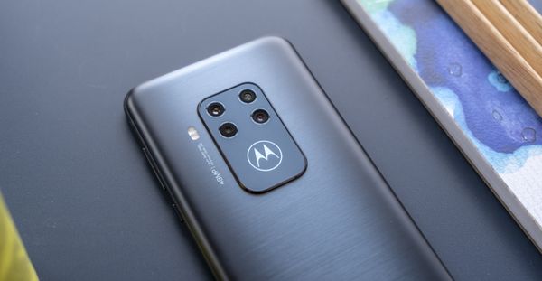 Motorola One Zoom review camera