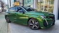 De Europese automakers hebben het zwaar vanwege sterke concurrentie uit China. Toch kiest het Franse Stellantis er juist voor meer ingenieurs aan te nemen.
