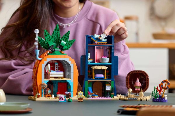 Tegen alle verwachtingen in is het LEGO gelukt om een geweldige SpongeBob-set te maken. Hij verschijnt pas 1 september, maar hier koop je 'm met een lekkere korting.