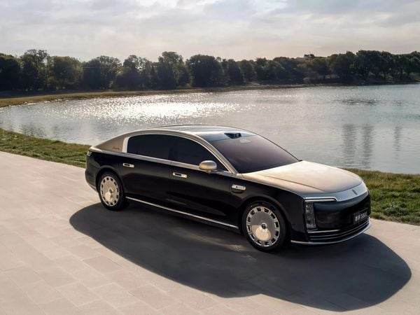Huawei gaat met elektrische auto concurreren met Rolls-Royce