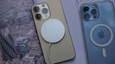 Zo kun je je oude smartphone draadloos opladen