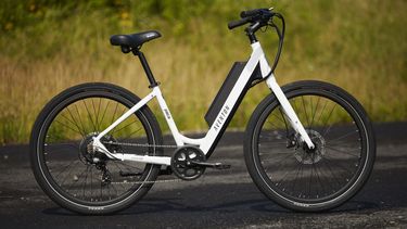 Pijl deelnemen Heel boos Elektrische fiets: deze 5 toppers onder 1000 euro zijn het kopen waard