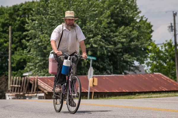 Amish op elektrische fiets