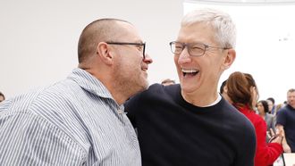 ChatGPT-maker OpenAI haalt iPhone-kopstuk binnen voor nieuw gadget