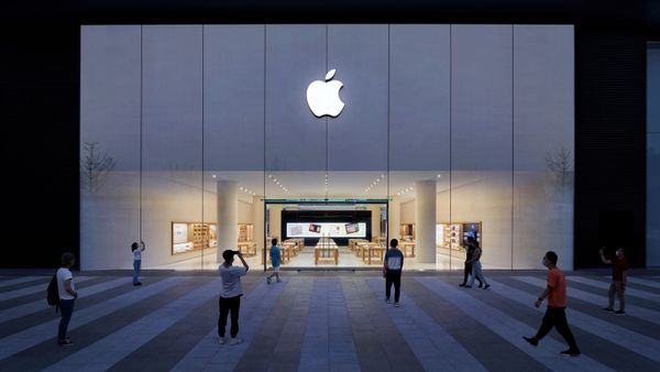 Inbrekers maken Windows in een Apple Store en jatten een vermogen