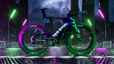 Decathlon bouwt monsterlijke elektrische fiets die 150 kilometer per uur gaat