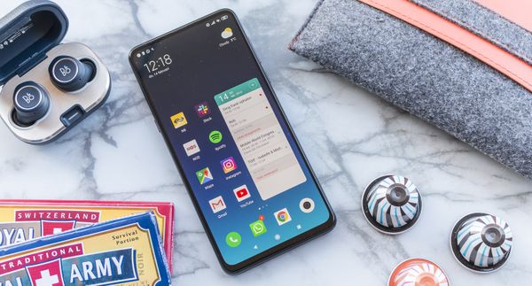 Xiaomi Mi Mix 3 review design